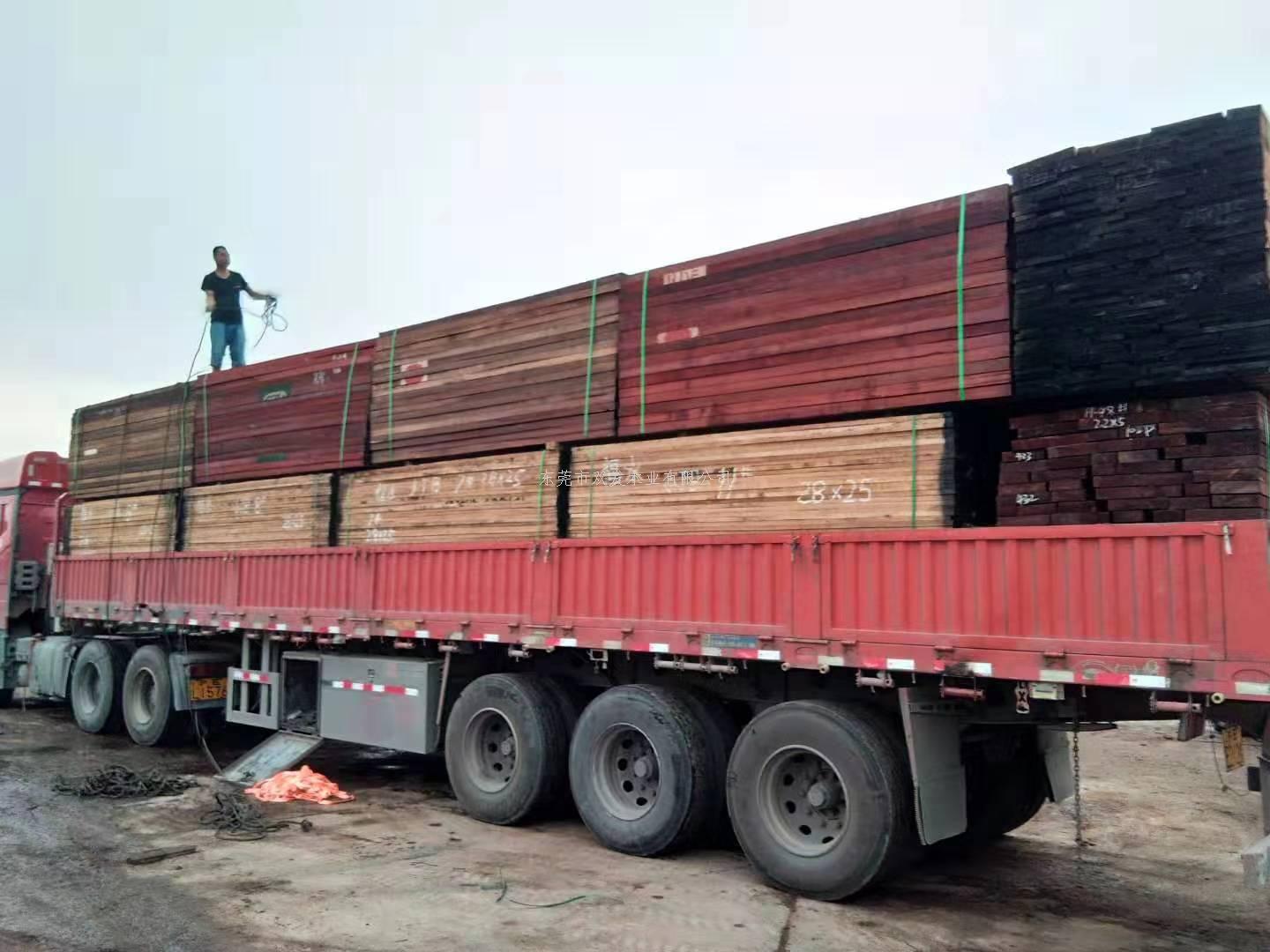 双发木业巴花、红花梨、沙比利敏捷补货装柜，顿时到仓。