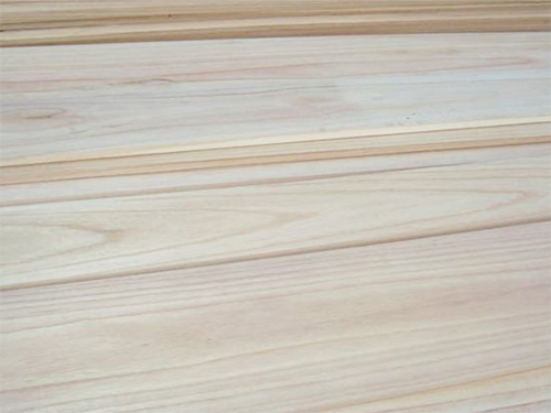 环球木料资本紧缺紧 板材跌价